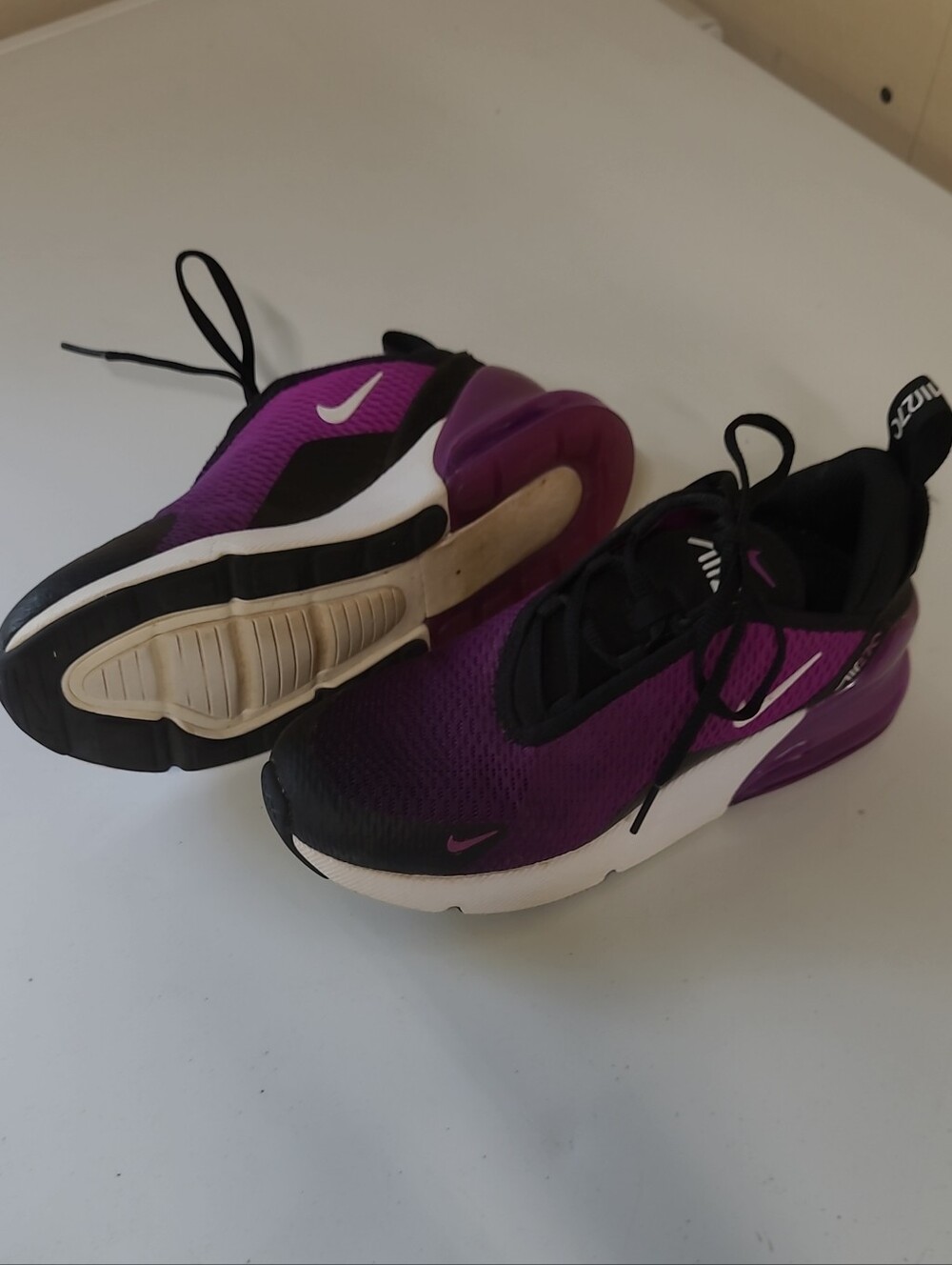 Nike Girl's Purple and Black Air Max 270s. Big Kids Size 2.5